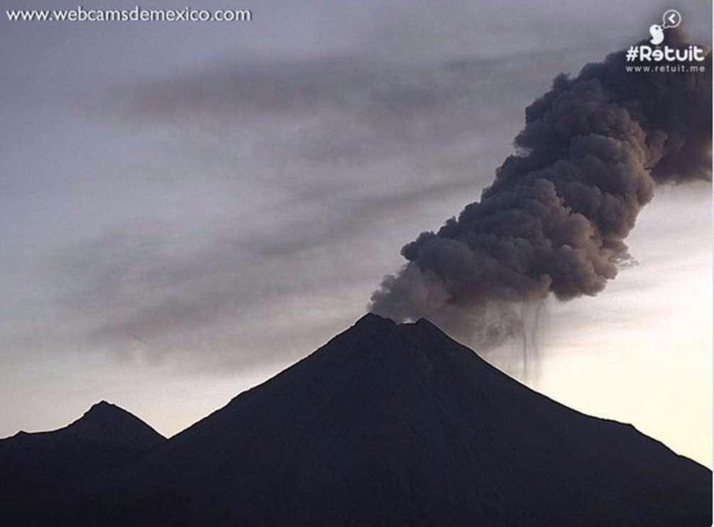 Volcán de Colima emite este miércoles fumarola de 2 mil metros