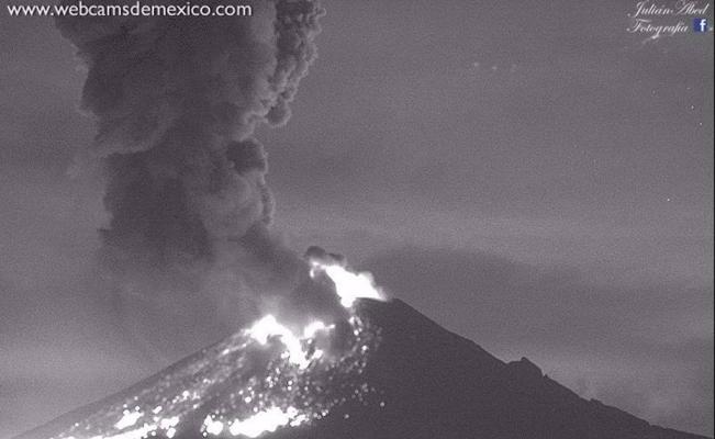Exhalación de Popocatépetl, la mayor en 3 años